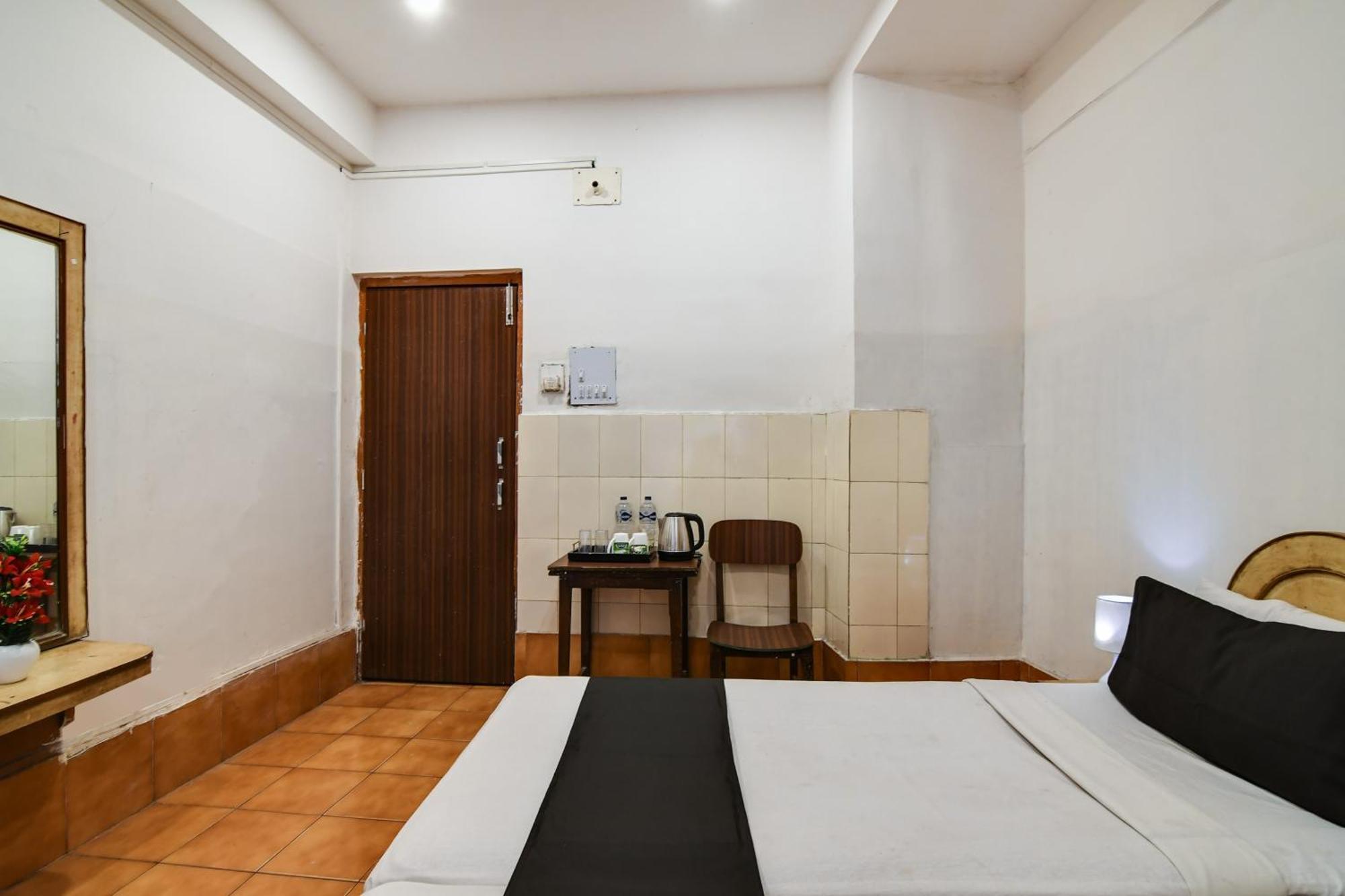 Hotel O Dinar Колката Екстериор снимка