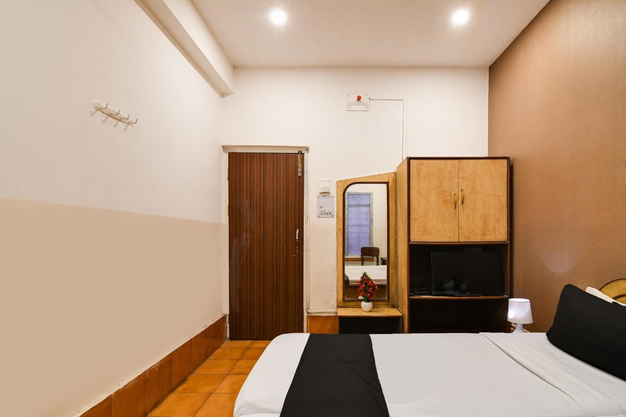 Hotel O Dinar Колката Екстериор снимка
