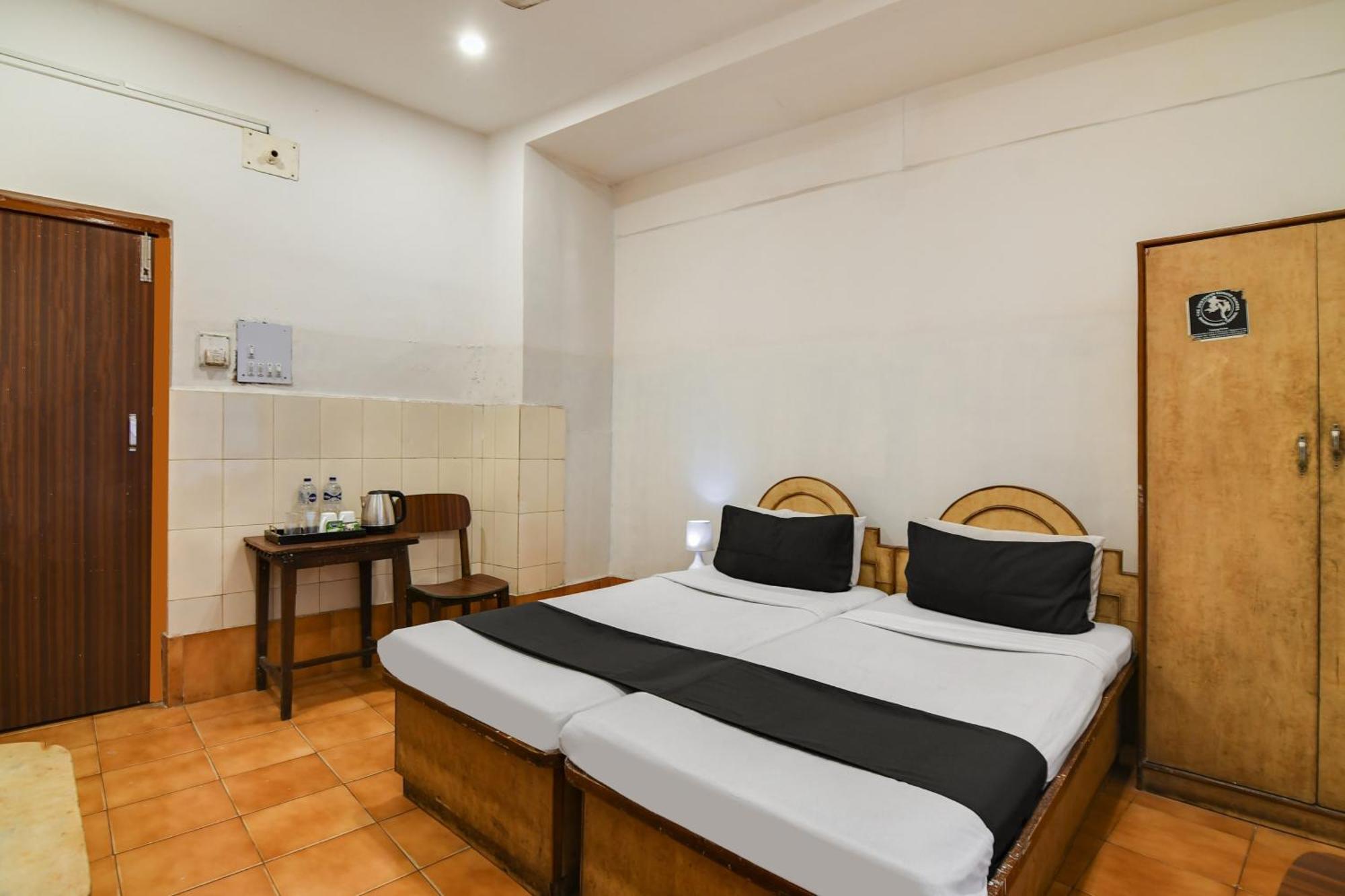 Hotel O Dinar Колката Екстериор снимка