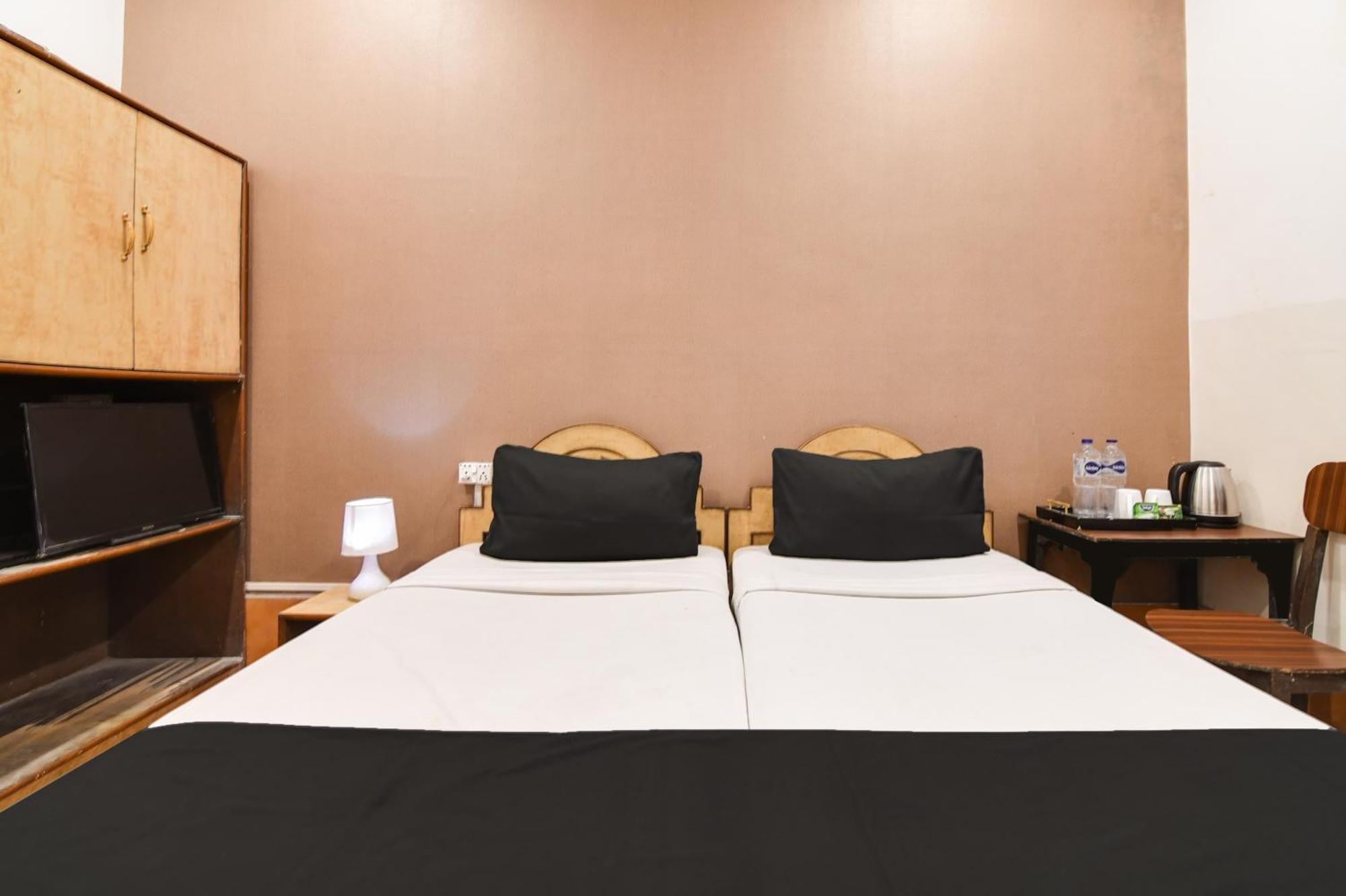 Hotel O Dinar Колката Екстериор снимка